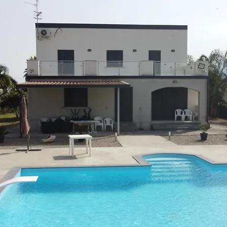 Paradisea With Pool Calatabiano