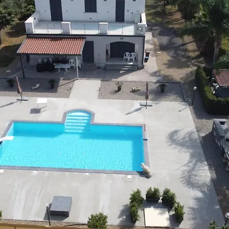 Paradisea With Pool Villa *